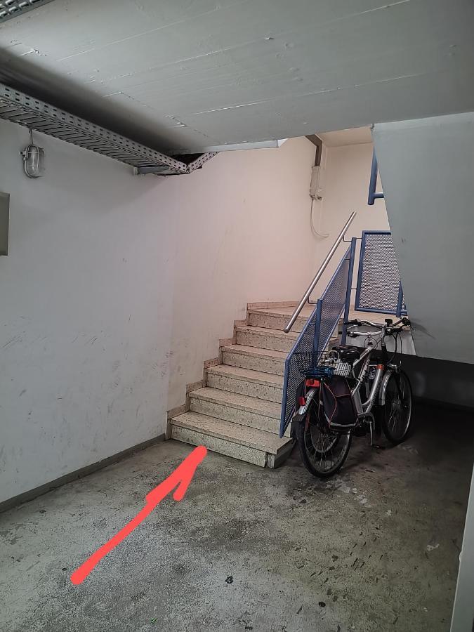 Cozy Apartment With Parking Garage Near Outlet Metzingen  Exterior photo