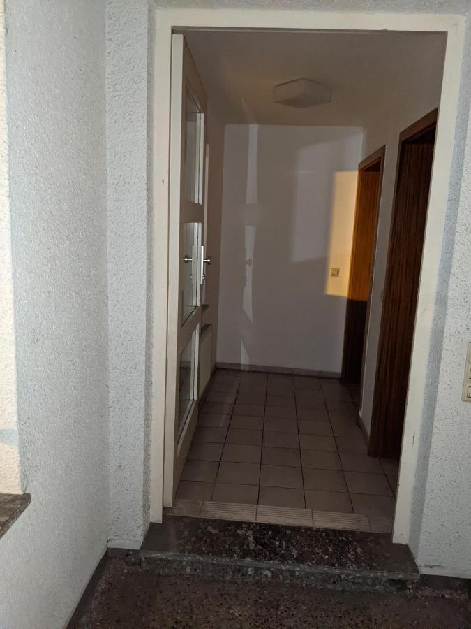 Cozy Apartment With Parking Garage Near Outlet Metzingen  Exterior photo